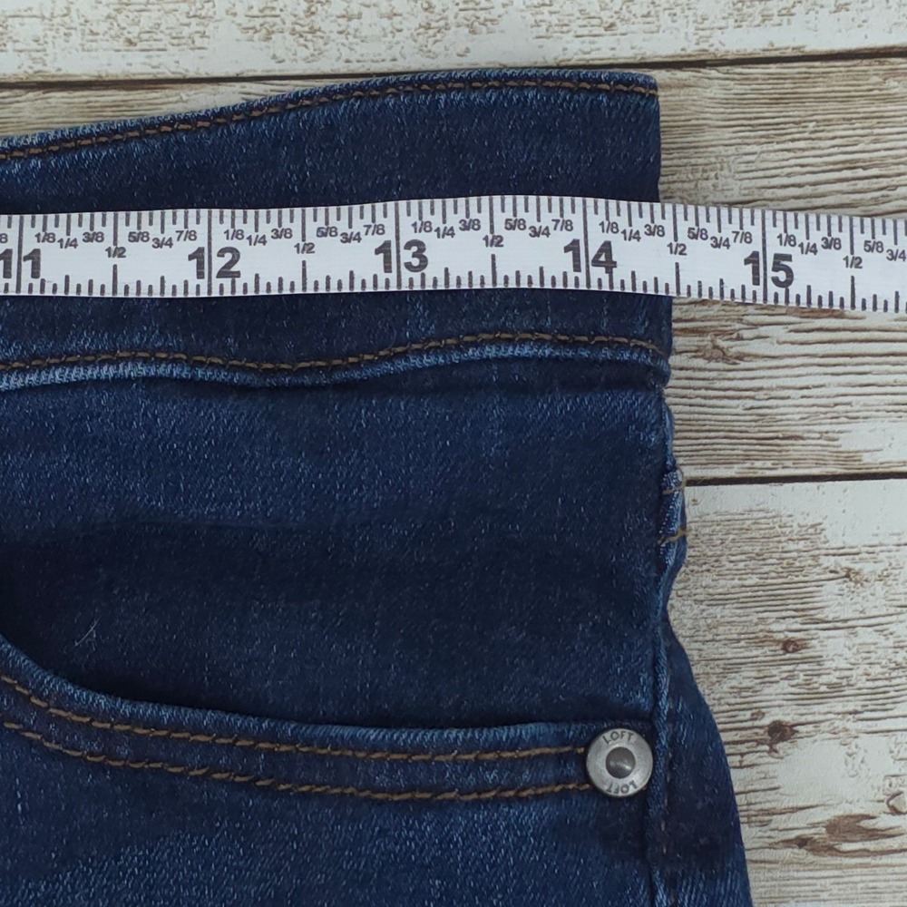 LOFT Slim Flare High Rise Frayed Hem Medium Wash Denim Jeans Womens 27/4 - Picture 3 of 9